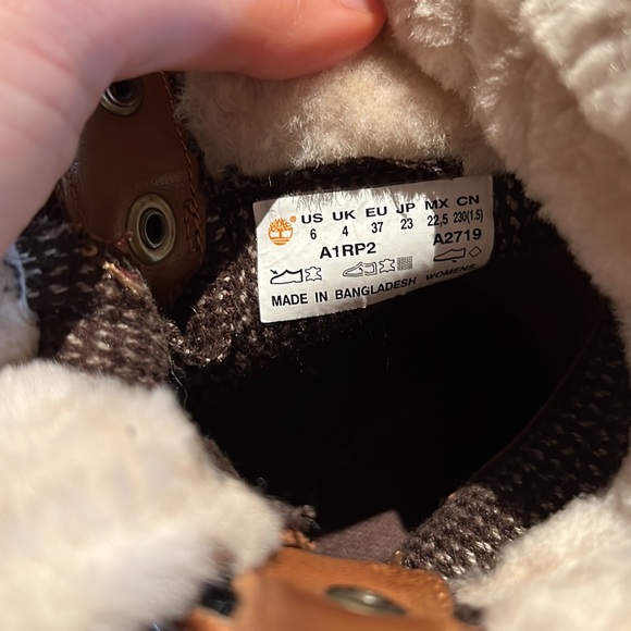 Timberland WOMEN'S COURMAYEUR VALLEY WATERPROOF FAUX-FUR BOOTS - Picture 6 of 6